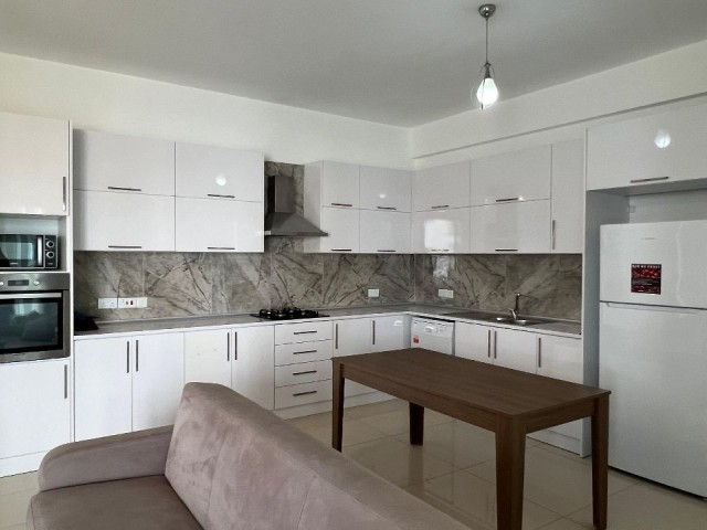 Flat To Rent in Zeytinlik, Kyrenia