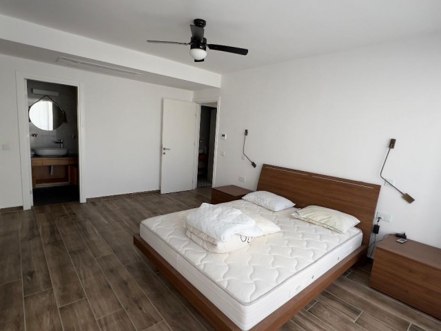 2+1 Luxuswohnung zur Miete im Zentrum von Kyrenia