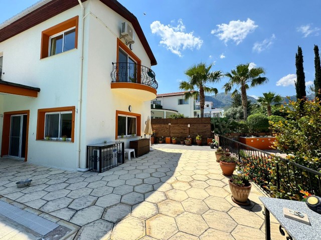 4+1 VERY SPACIOUS VILLA FOR RENT IN ALSANCAK, WITH UNCLOSED SEA VIEW