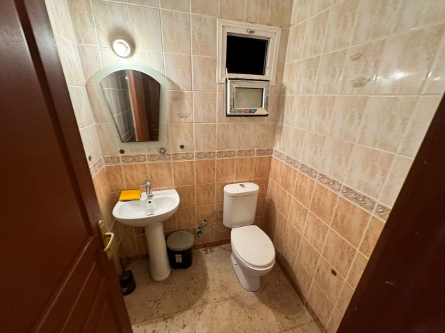 3+1 flat for rent in Kyrenia center