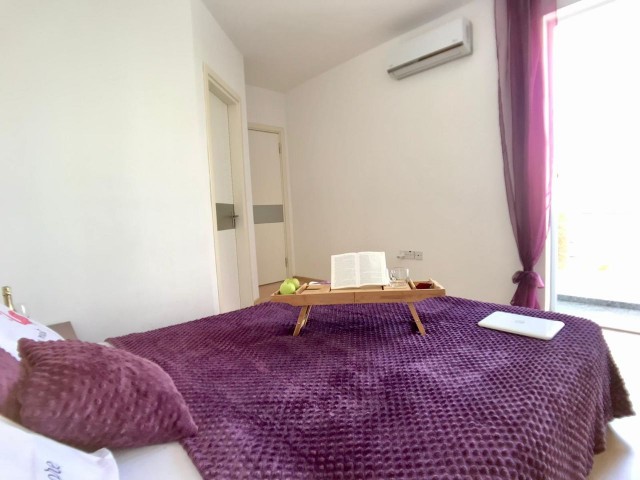 138 M2 3+1 FULLY FURNISHED FLAT FOR SALE IN KYRENIA CENTER, IN A SITE WITH POOL