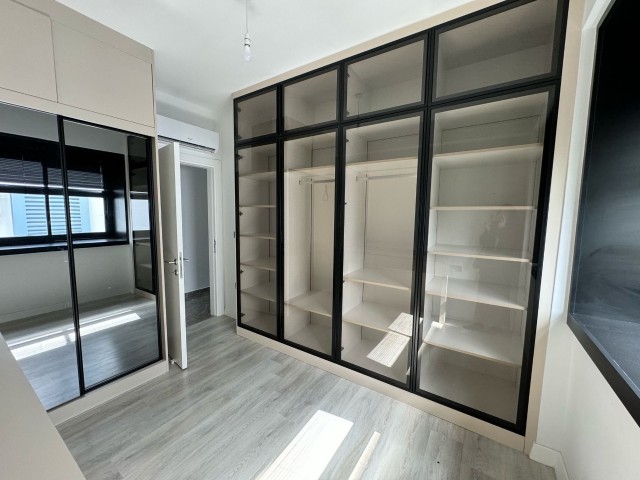 2+1 luxury flat for sale in Kyrenia center, furnishings optional!!!