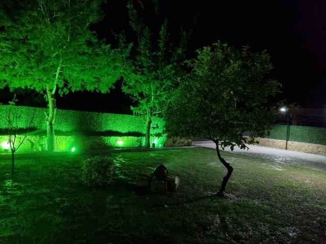 ویلا برای اجاره in Çatalköy, گیرنه