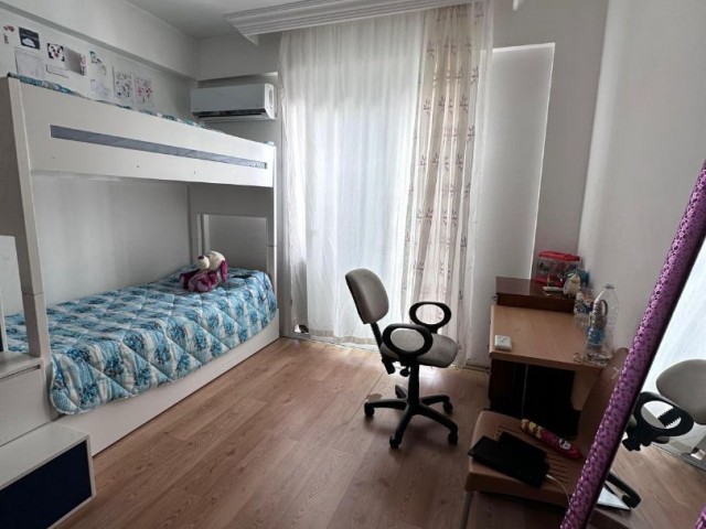 2+1 FULLY FURNISHED APARTMENT FOR RENT IN KYRENIA CENTER, KASHGAR COURT AREA