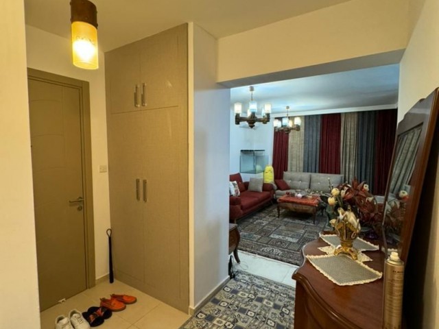 2+1 FLAT FOR SALE IN KYRENIA CENTER, 5 MINUTES TO THE BAZAAR