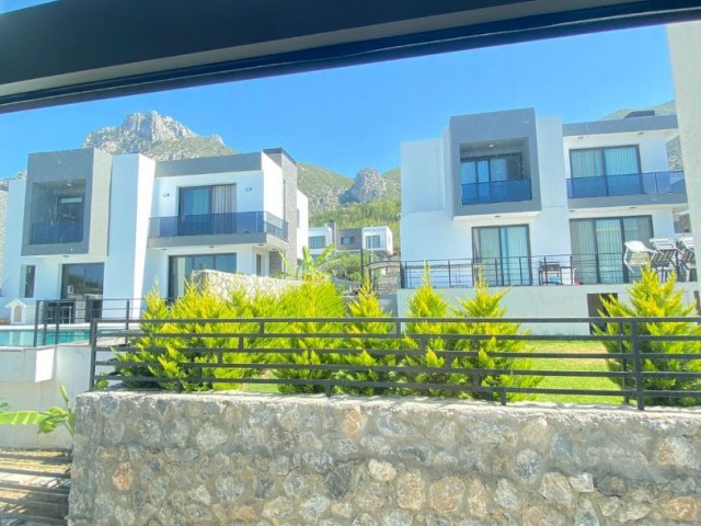 4+1 villa with private pool for rent in Karmi