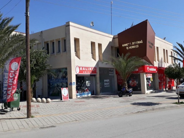 Büro Mieten in Gönyeli, Nikosia