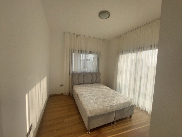 Kiralık villa 3+1 esyasiz özel havuz Yeni Boğaziçi 