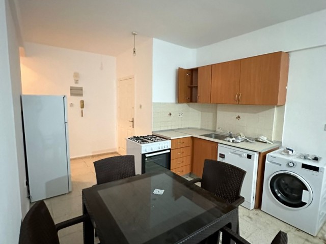 2+1 Flat for Rent in Kyrenia Central Area - 550 STG