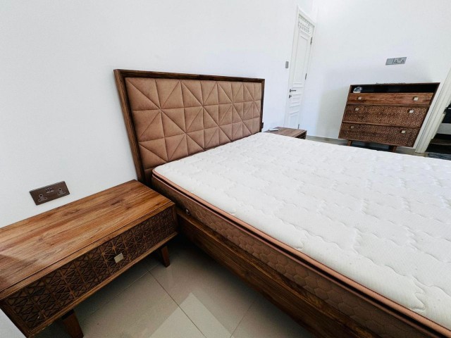 Kyrenia Center, Luxuswohnung zu vermieten 2+1 900 STG / +905338202346