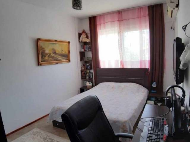 3+1 furnished flat for rent in Kyrenia center