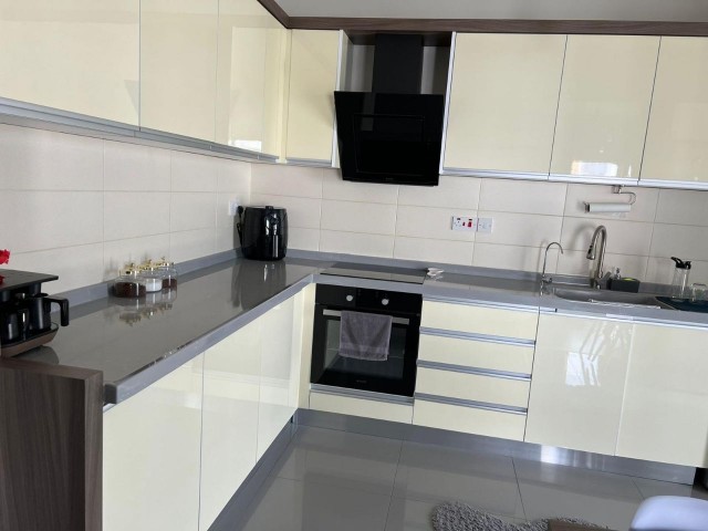 Girne Merkez, Kaşgar Full Eşyalı 2+1 Satılık Daire, 180.000 STG / +905338202346