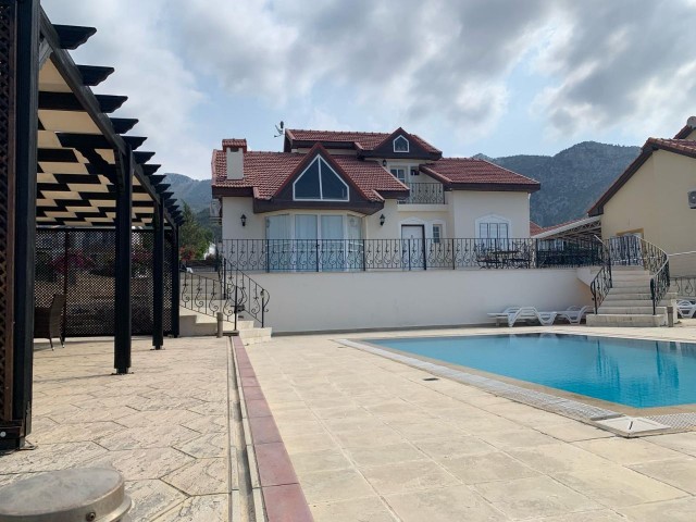 Villa Zu verkaufen in Çatalköy, Kyrenia