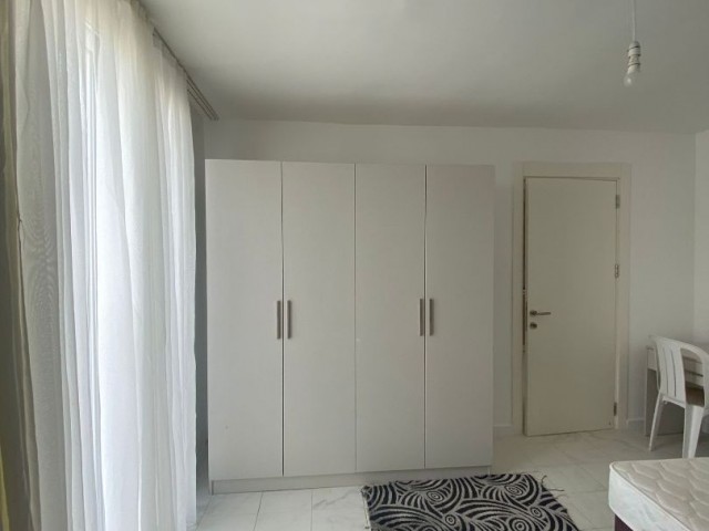 Girne Karaoğlanoğlu، 1+1 آپارتمان برای اجاره نزدیک به GAU 400 STG / +905338202346
