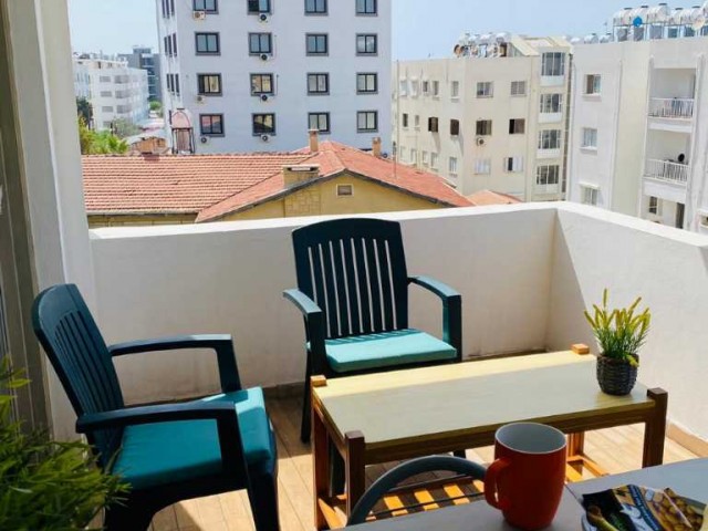 Flat To Rent in Aşağı Girne, Kyrenia