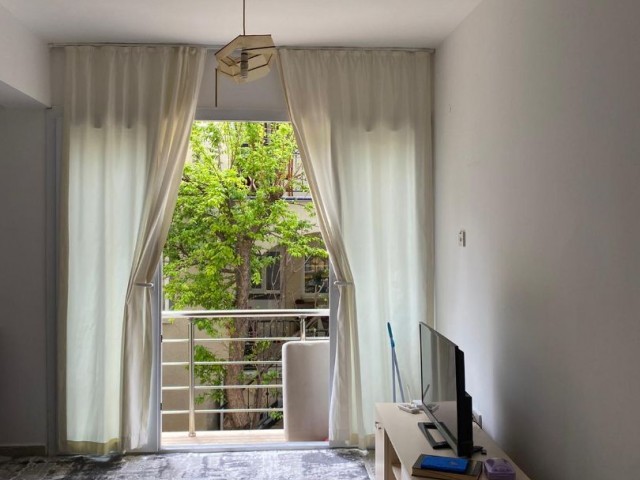 Kyrenia Center, 2+1 Flat for Sale 86.000 STG / +905338202346