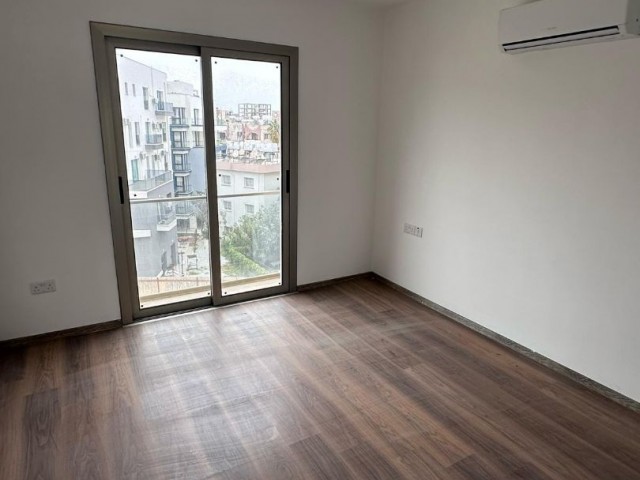 گیرنه کاراکوم، طبقه پنجم 2+1 آپارتمان جدید برای فروش 155.000 STG / +905338202346