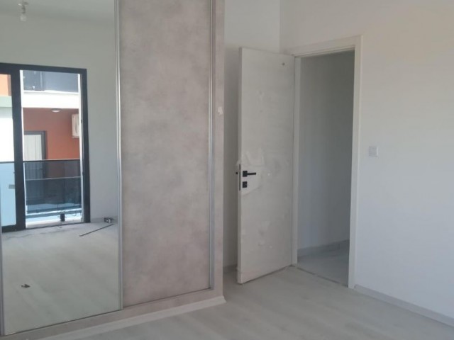 Nicosia Küçük Kaymaklı، 2+1 آپارتمان برای فروش 100.000 STG / 905338202346 +