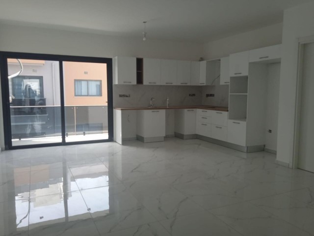 Nicosia Küçük Kaymaklı, 2+1 Flat For Sale 100.000 STG / +905338202346