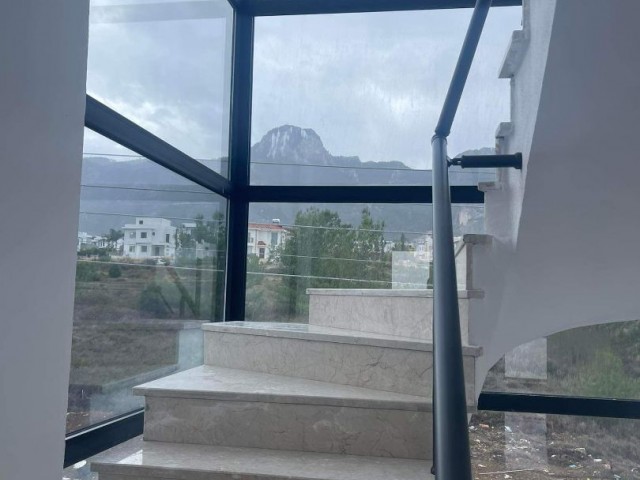 Girne Çatalköy, Satılık Yeni 4+1 Villa 350.000 STG / +905338202346