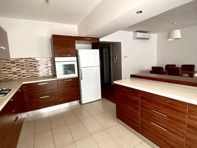 Kyrenia Center, 3+1 Flat for Rent 650 STG / +905338202346