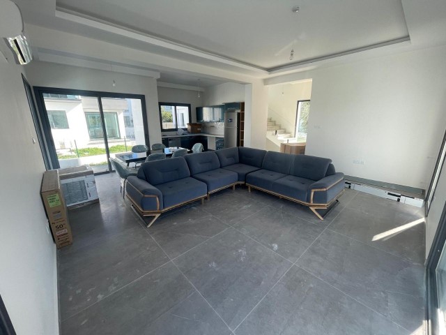 Girne Ozanköy, Satılık 3+1 Villa 400.000 STG / +905338202346