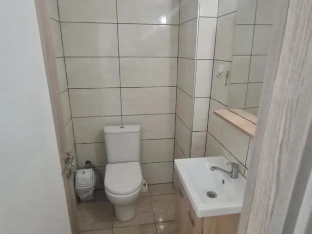 Nikosia, Küçükkaymaklı 2+1 Wohnung zu vermieten mit monatlicher Zahlung 450 STG/ +905338202346