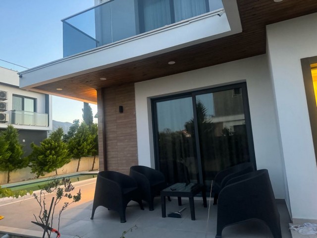 Kyrenia, Çatalköy 3+1 Luxury Villa for Rent 3.000 STG / +905338202346