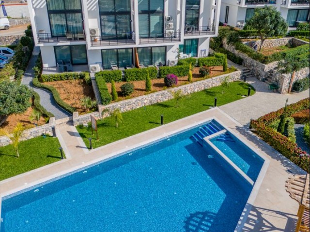 Eşsiz Manzaralı, Doğayla İç İçe, Denize Sıfır, Ortak Havuzlu Lüks Penthouse  295.000 STG / +905338202346