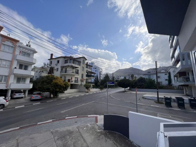 Kyrenia Upper Kyrenia, 3+1 Wohnung zum Verkauf 155.000 STG / +905338202346