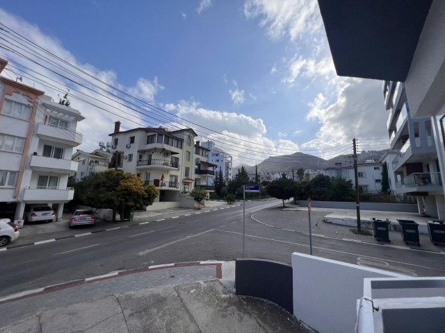 گیرنه Upper Kyrenia, 3+1 Flat for sale 155.000 STG / +905338202346