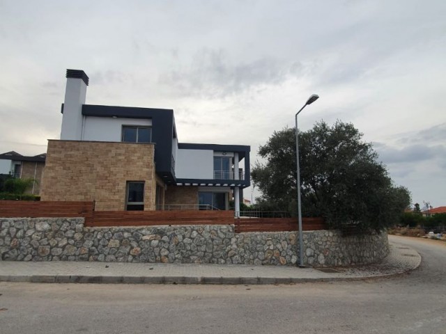 Girne Ozanköy, Satılık 3+1 Yeni Villa 450.000 STG / +905338202346