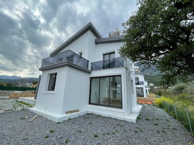 Luxusvilla zum Verkauf in der Region Lapta 3+1 270.000 / +90 533 820 23 46