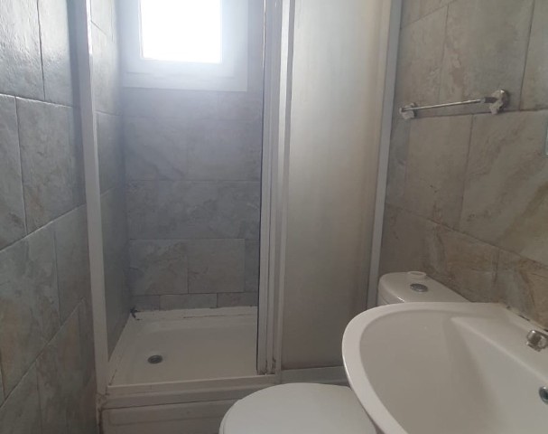 Kyrenia Center 2+1 Flat for Sale with Turkish Title 95.000 STG / +90 533 820 23 46