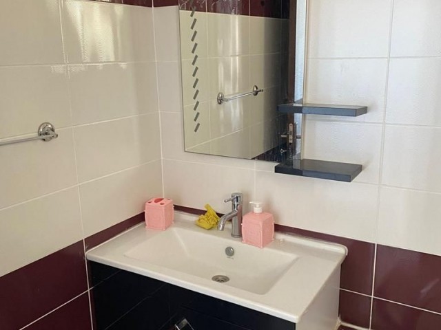 Eine unumgängliche Gelegenheit in der Region Kyrenia Lapta 1+1 Wohnung mit Whirlpool 62.200 STG / +905338202346