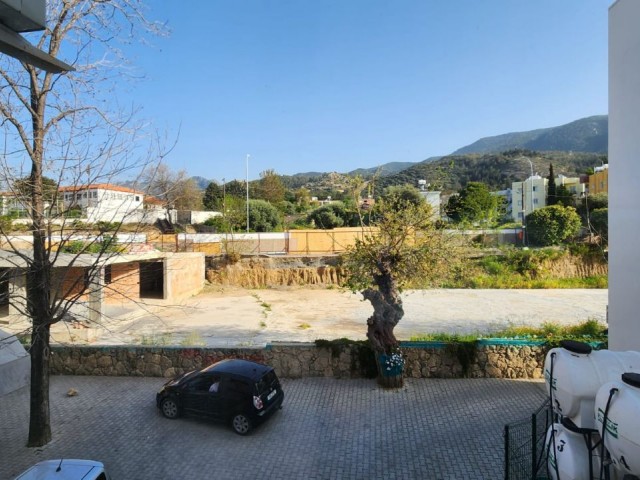 Eine unumgängliche Gelegenheit in der Region Kyrenia Lapta 2+1 Wohnung mit Gemeinschaftspool 90.000 STG / +905338202346