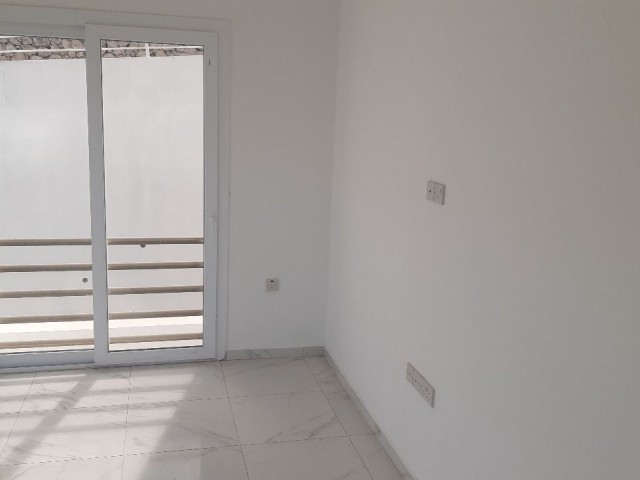 Eine unumgängliche Gelegenheit in der Region Kyrenia Lapta 2+1 Wohnung 95.500 STG / +905338202346