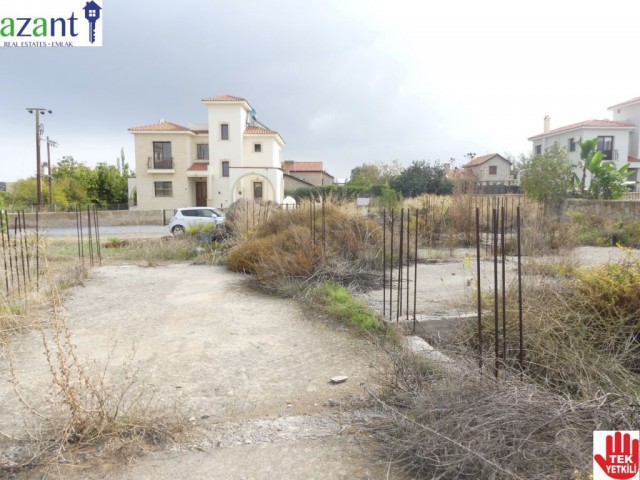 700 M2 LAND IN KARSIYAKA WITH SHARED TITLE