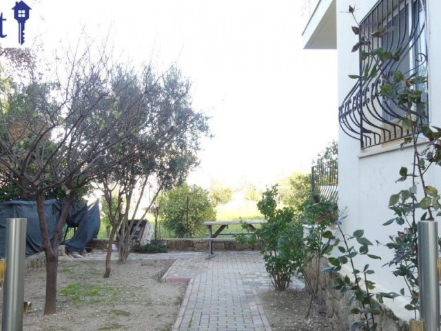 For sale in Alsancak 3 bedroom ground floor apartment with garden