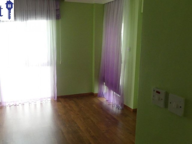 BEAUTIFUL 3 BEDROOM PENTHOUSE APARTMENT  FOR RENT.