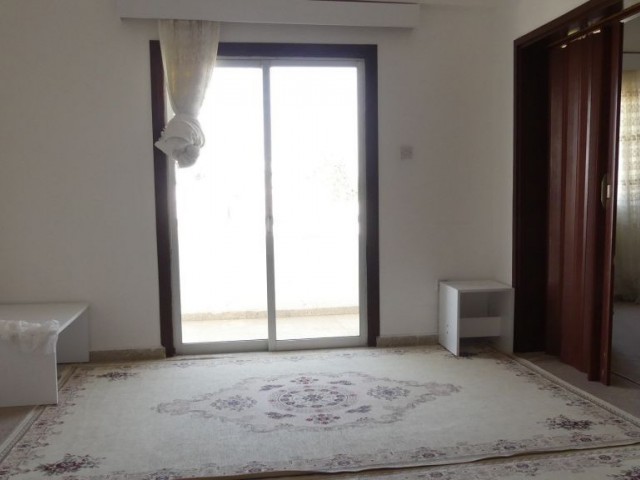 LARGE 3 BED APARTMENT IN NICOSIA