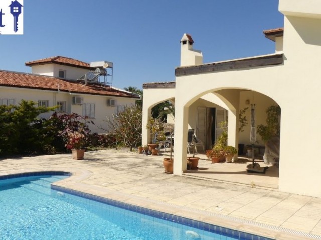 3 BEDROOM BUNGALOW WITH ROOF TERRACE AND SWIMMING POOL IN KARSIYAKA.