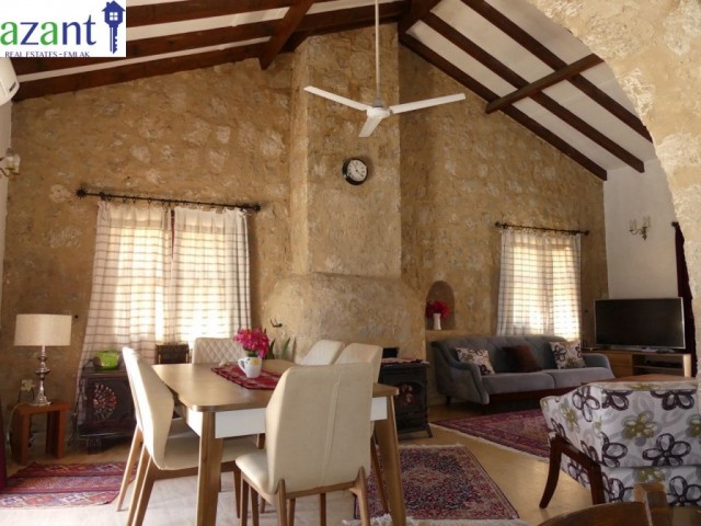 FOR RENT, LUXURY 3 BEDROOM, STONEHOUSE WITH POOL IN KARSIYAKA.