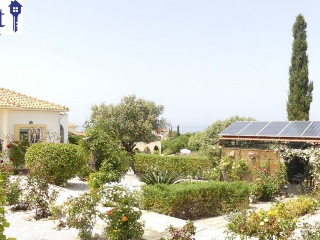 VILLA WITH STUNNING VIEWS IN KAYALAR