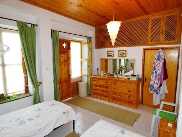 Beautiful 2 Bedroom Restored Traditional Village House In Lapta