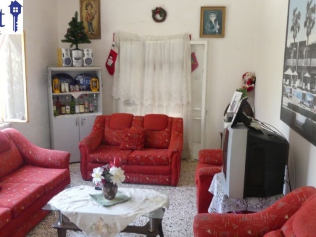 FOR RENT. 3 BEDROOM, TRADITIONAL CYPRIOT BUNGALOW IN ALSANCAK