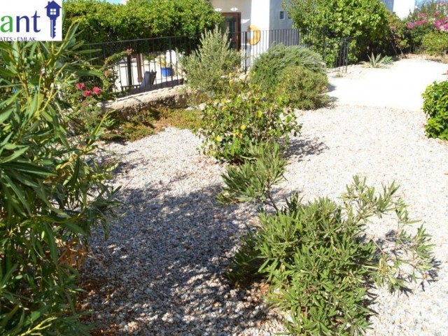 FOR SALE, SELVI VILLAGE, KARSIYAKA, 2 BEDROOM DUPLEX APARTMENT.