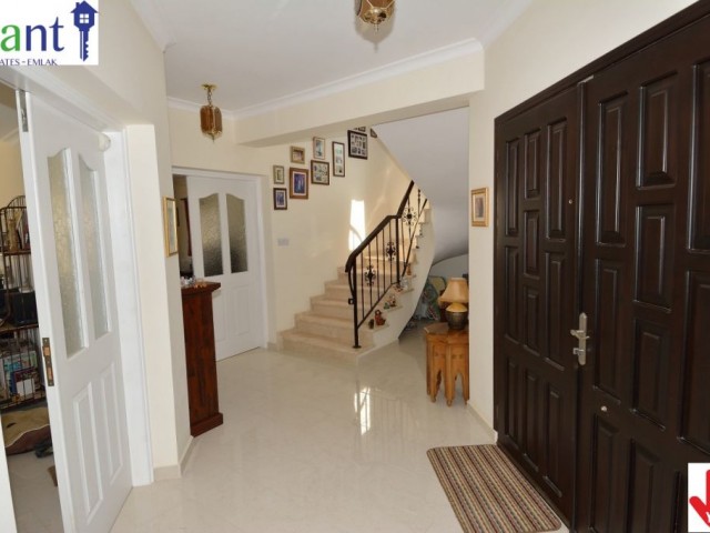 STUNNING 3 BEDROOM VILLA WITH PRIVATE POOL IN KARSIYAKA