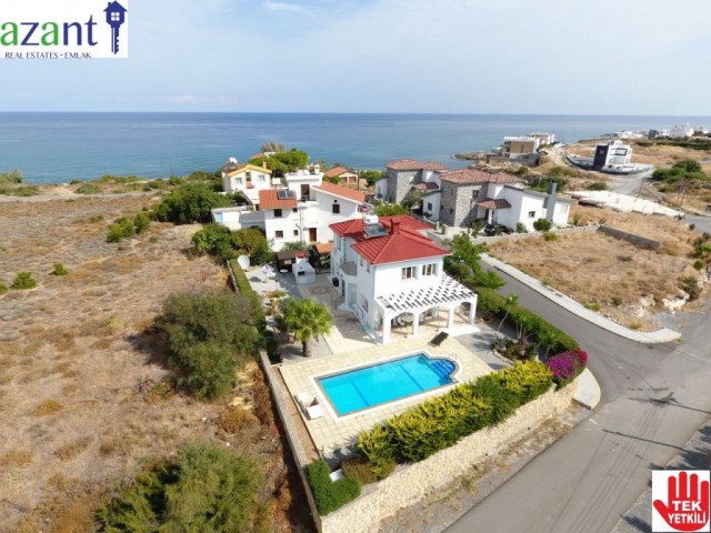 HIGH QUALITY 4 BEDROOM VILLA WITH POOL IN KARSIYAKA