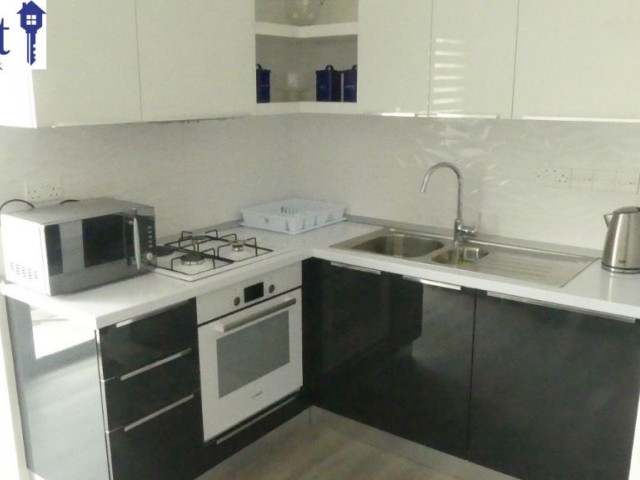 FOR RENT, 1 BEDROOM APARTMENT IN THE CENTER OF KYRENIA.